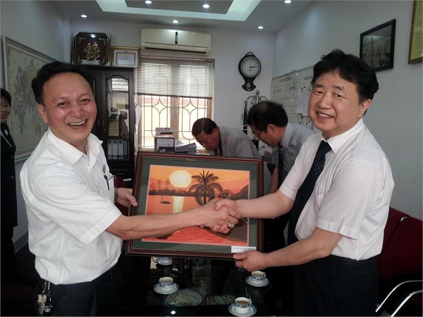 Lễ bế giảng và trao chứng nhận “ Kết thúc khóa đào tạo cho sinh viên trường đại học KIJEON, Hàn Quốc” tại trường Đại học Công nghiệp Hà Nội.