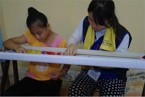 Tổng kết và trao chứng nhận cho 30 sinh viên trường Đại học ChonBuk.