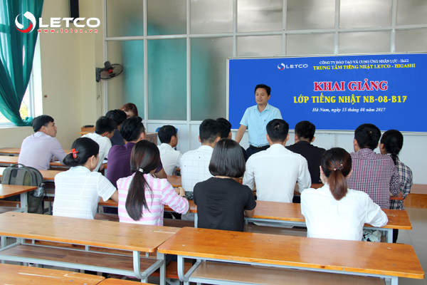 khai giang lop tieng nhat nb 08 b17