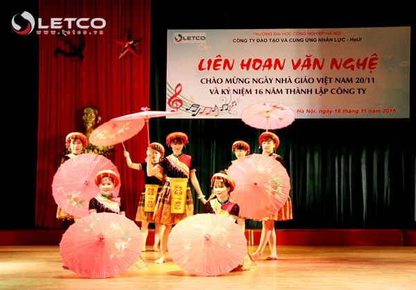giai keo co lien hoan van nghe chao mung ngay nha giao viet nam va 16 nam thanh lap cong ty