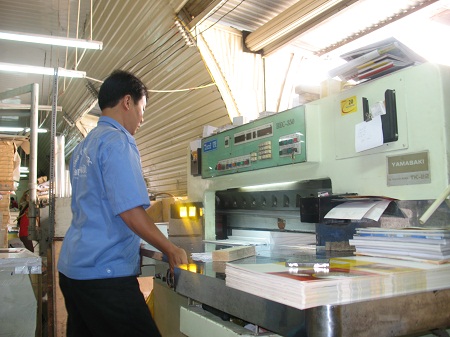 tuyen 02 nam don hang in luong cb tren 30 trieu thang