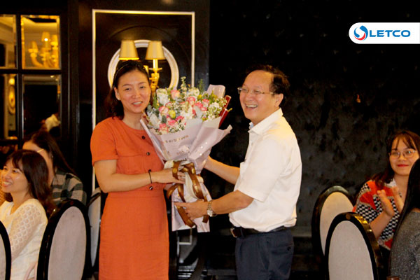 “Chị em phụ nữ LETCO là những bông hoa đẹp nhất góp phần tô thắm truyền thống vẻ vang của Công ty”