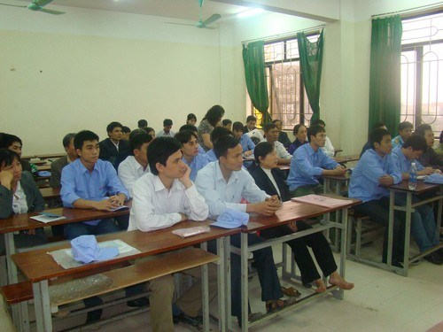 Ký hợp đồng cho 16 TNS đi tu nghiệp và thực tập tại Nhật Bản