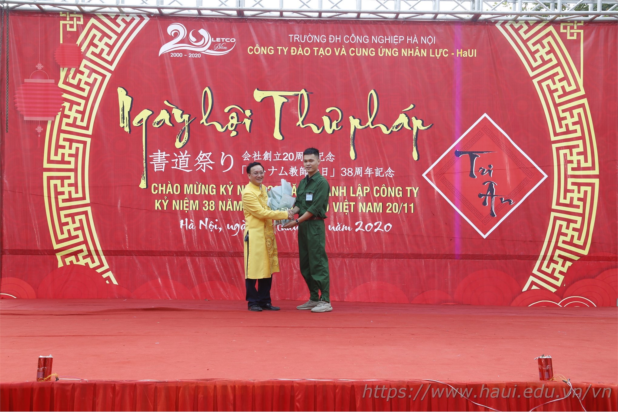 Sôi nổi Ngày hội Thư pháp và liên hoan văn nghệ chào mừng 20 năm thành lập Công ty LETCO