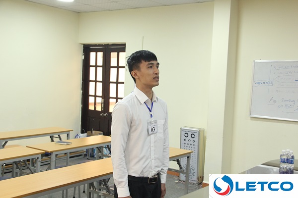 Phỏng vấn tuyển chọn kỹ thuật viên 1 năm qua WEB