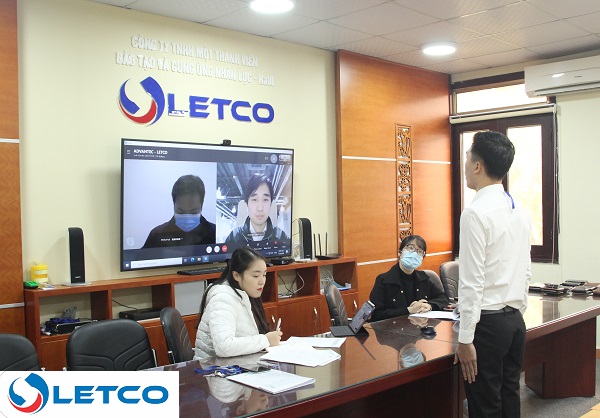 Phỏng vấn tuyển chọn kỹ thuật viên 1 năm qua WEB