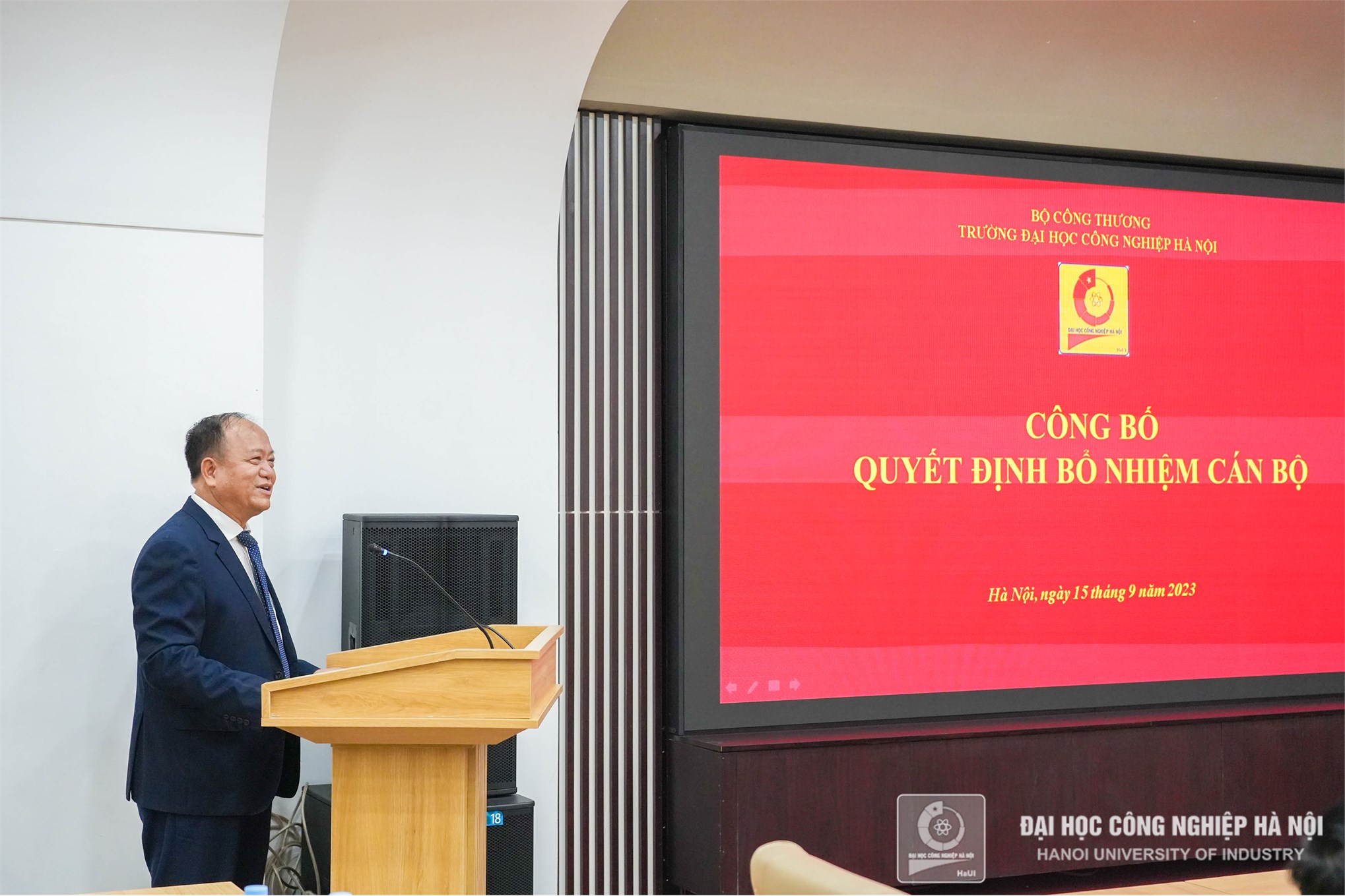 Trao Quyết định bổ nhiệm Phó Giám đốc và Kế toán trưởng Công ty LETCO